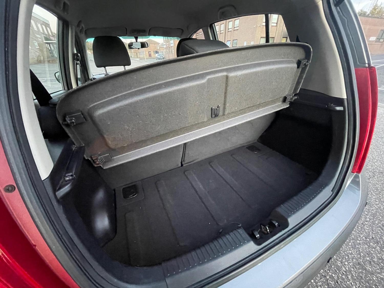 Used Hyundai i10 2010 for sale - 76644669: Photo 51