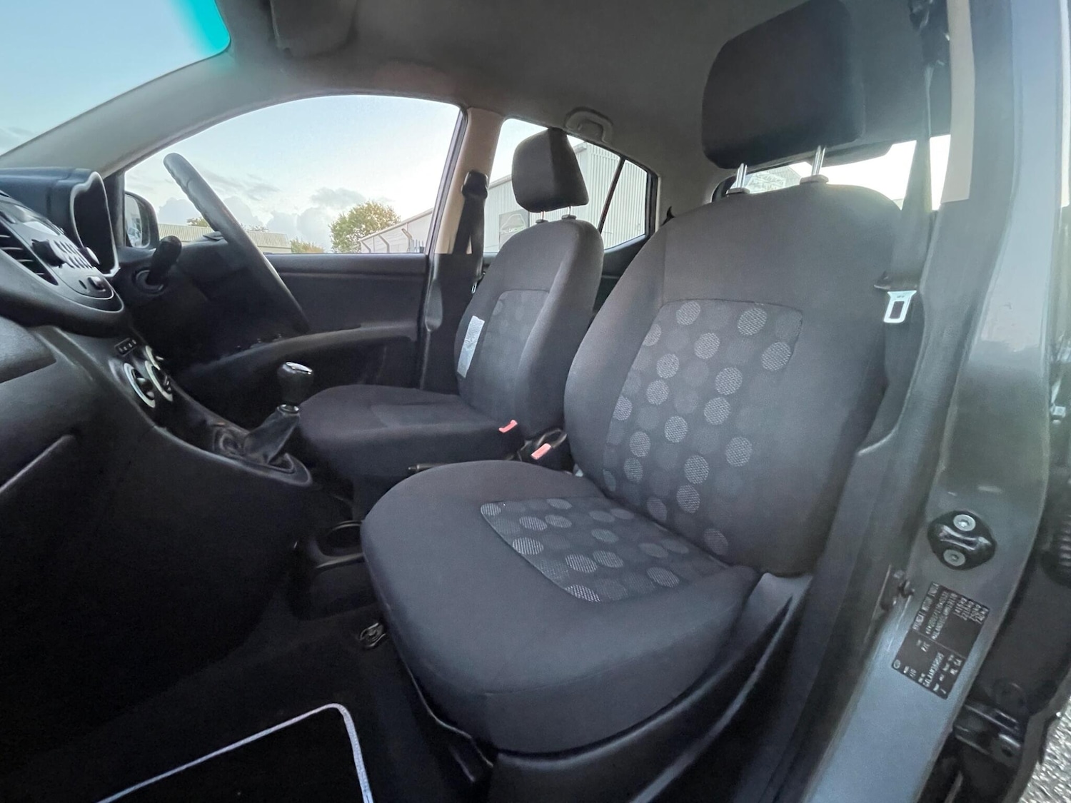 Used Hyundai i10 2010 for sale - 76644669: Photo 54