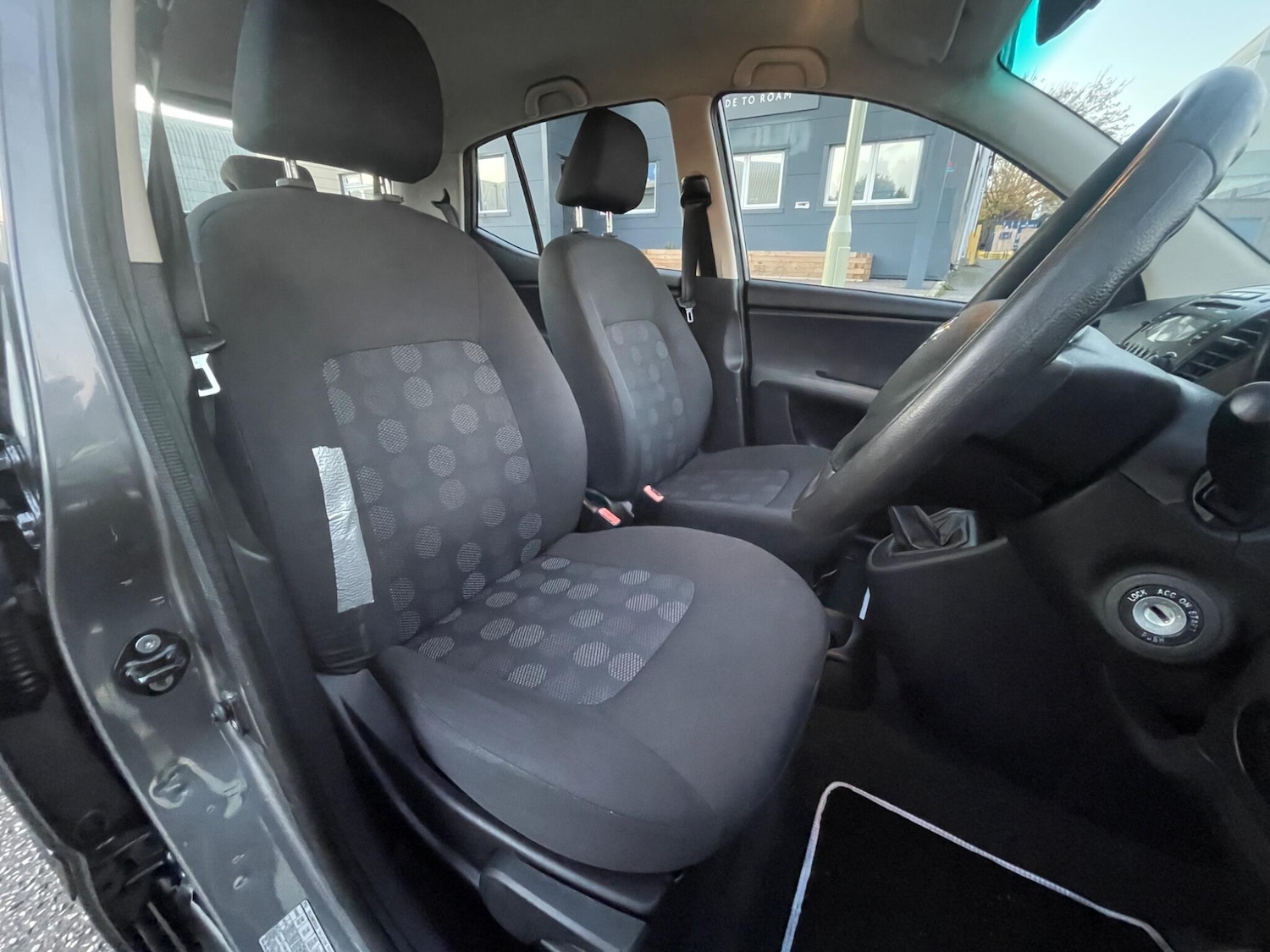 Used Hyundai i10 2010 for sale - 76644669: Photo 8