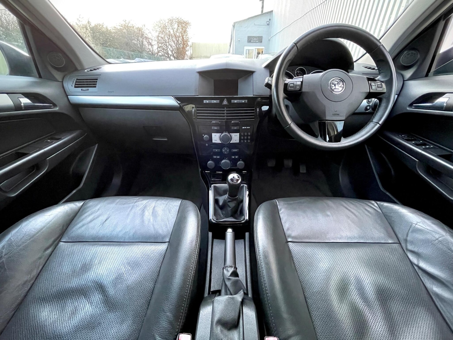 Used Vauxhall Astra 2008 for sale - 76647642: Photo 3