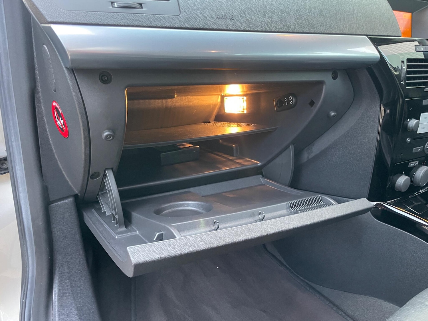 Used Vauxhall Astra 2008 for sale - 76647642: Photo 46