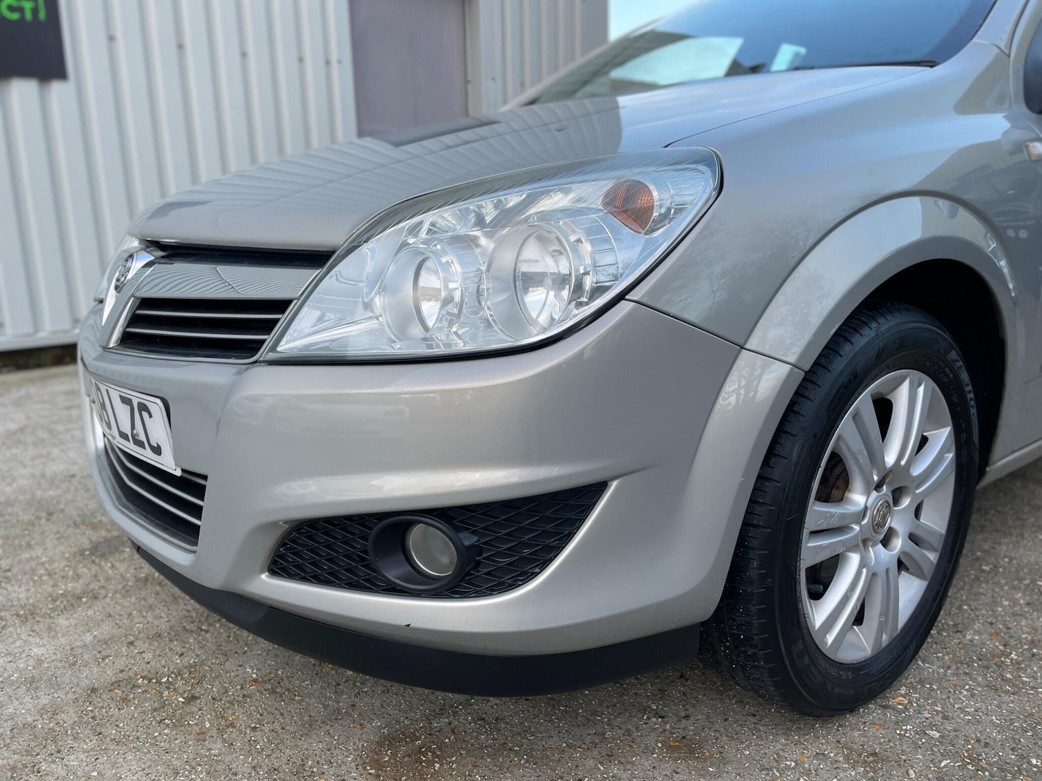 Used Vauxhall Astra 2008 for sale - 76647642: Photo 93