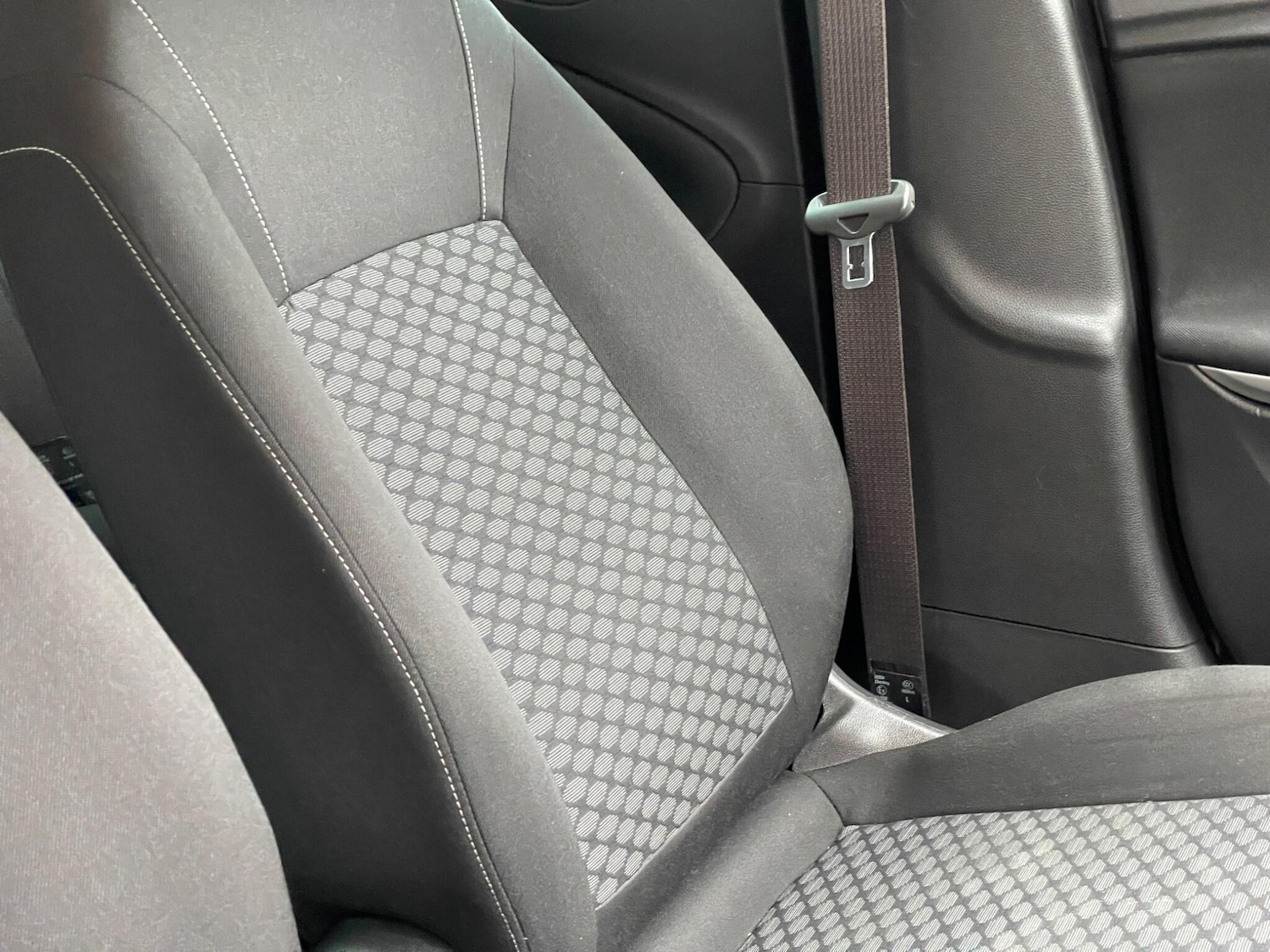 Used Vauxhall Astra 2018 for sale - 76992315: Photo 27