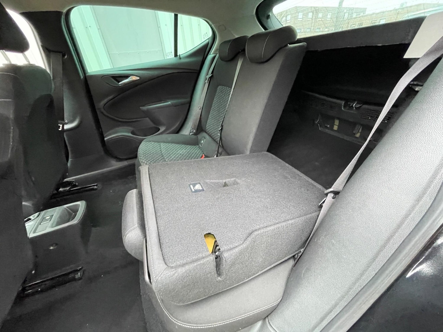 Used Vauxhall Astra 2018 for sale - 76992315: Photo 38