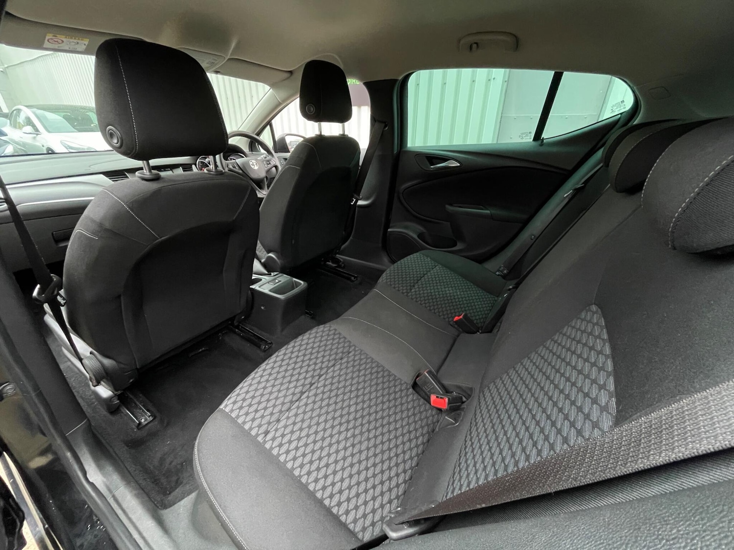 Used Vauxhall Astra 2018 for sale - 76992315: Photo 40