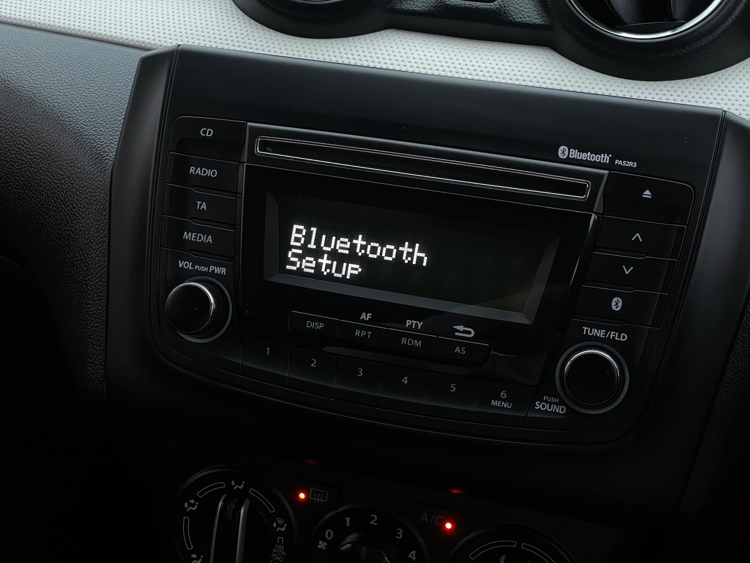 Used Suzuki Swift 2019 for sale - 76647646: Photo 100