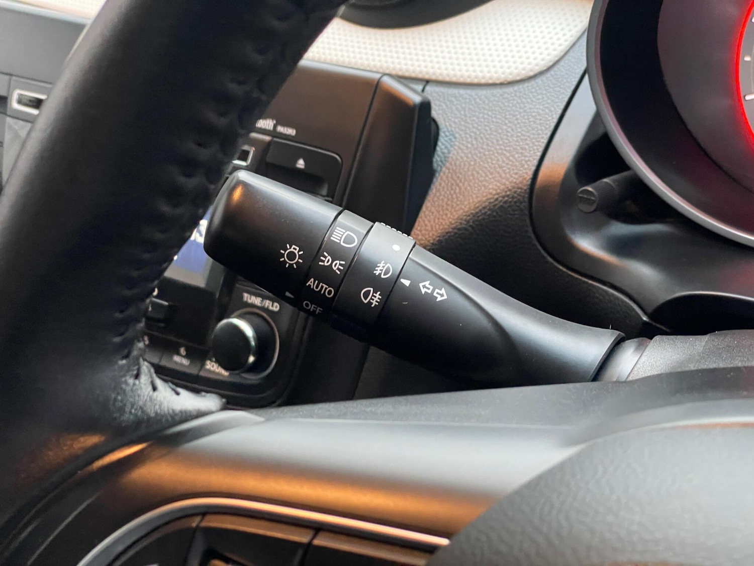 Used Suzuki Swift 2019 for sale - 76647646: Photo 21