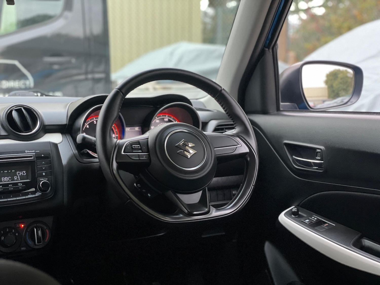 Used Suzuki Swift 2019 for sale - 76647646: Photo 22