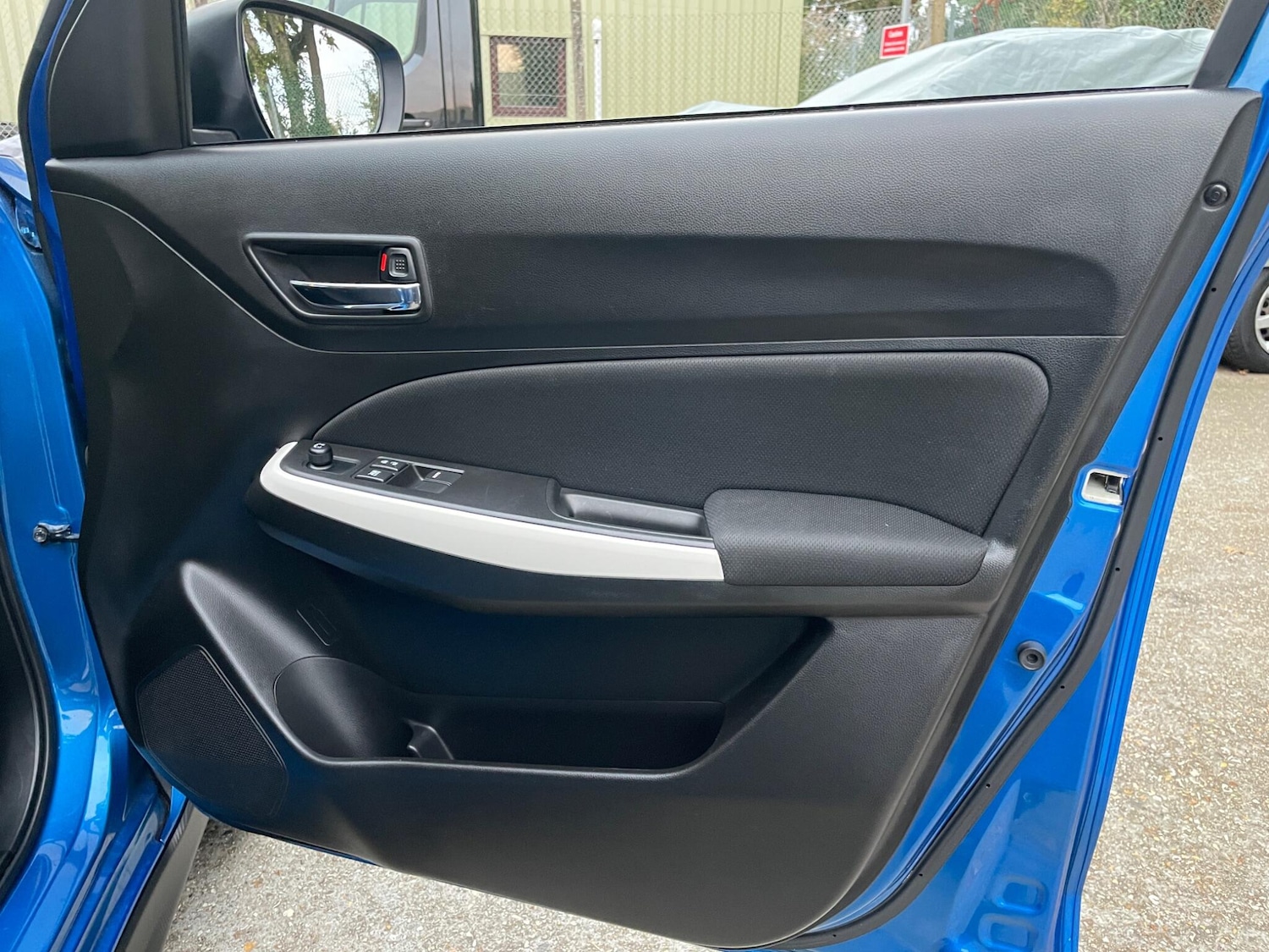 Used Suzuki Swift 2019 for sale - 76647646: Photo 29