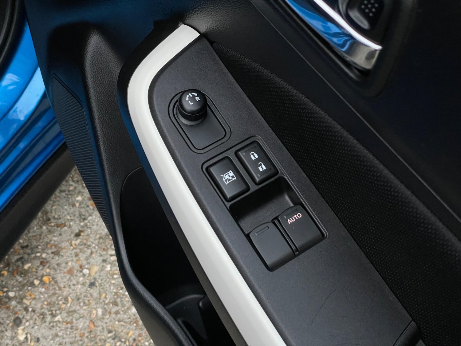 Used Suzuki Swift 2019 for sale - 76647646: Photo 30