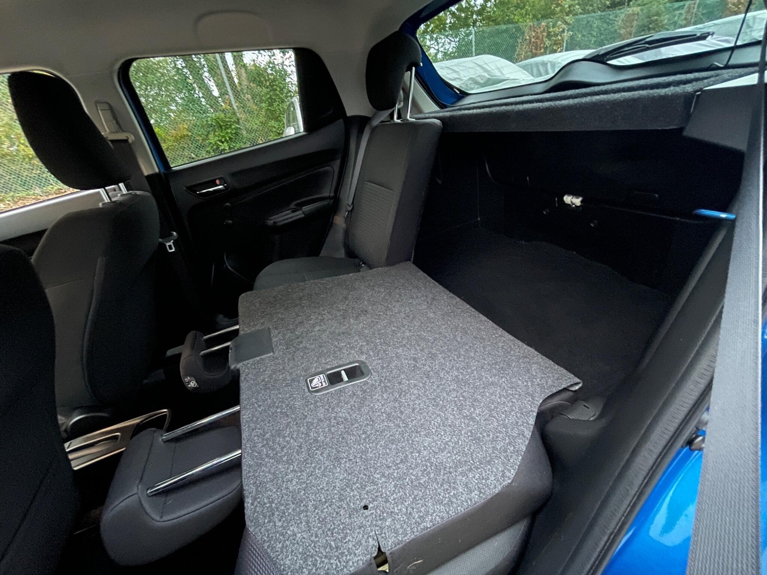 Used Suzuki Swift 2019 for sale - 76647646: Photo 41