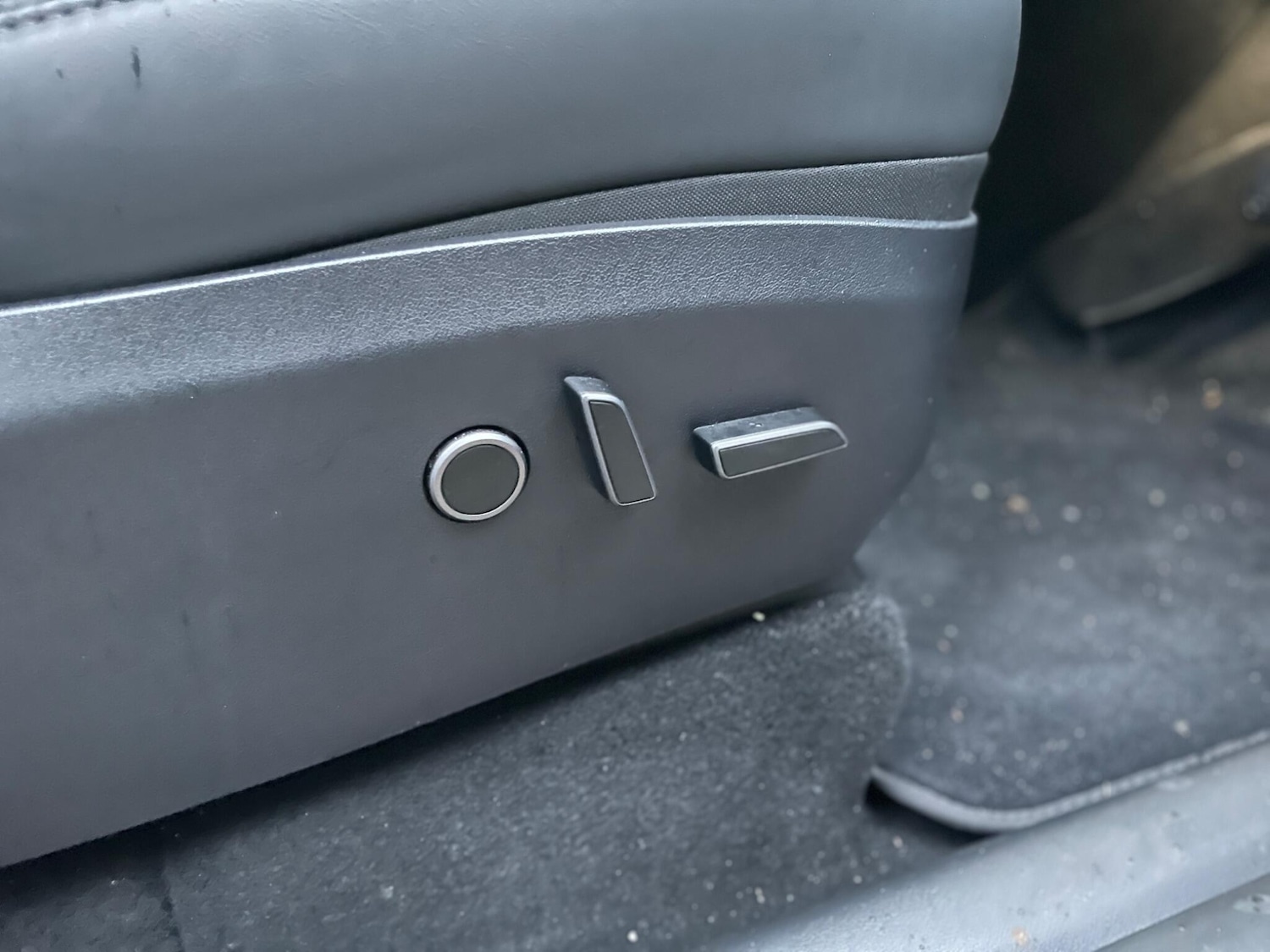 Used Tesla Model Y 2024 for sale - 76839302: Photo 14