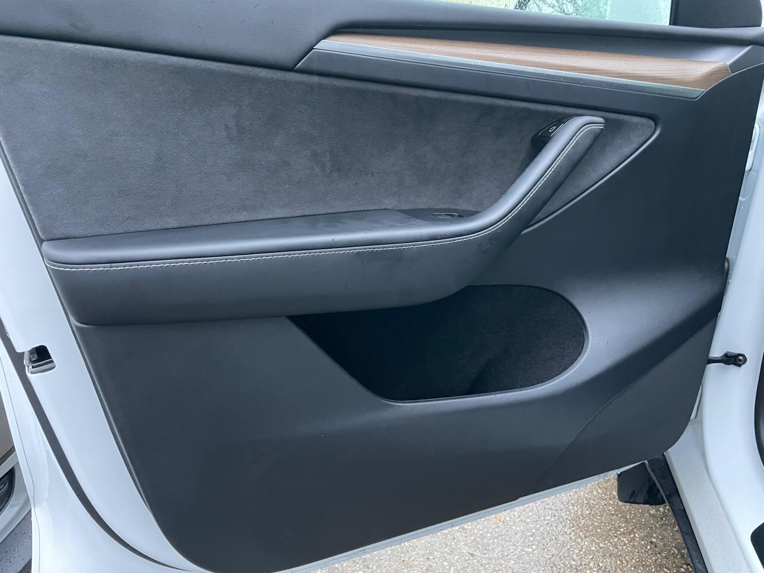 Used Tesla Model Y 2024 for sale - 76839302: Photo 28