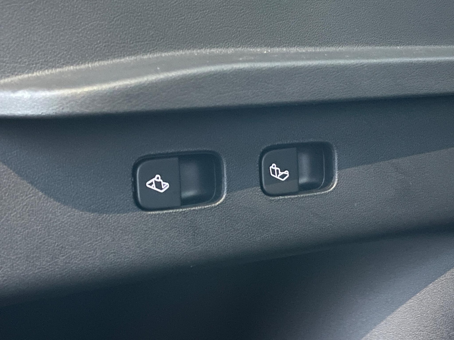 Used Tesla Model Y 2024 for sale - 76839302: Photo 35