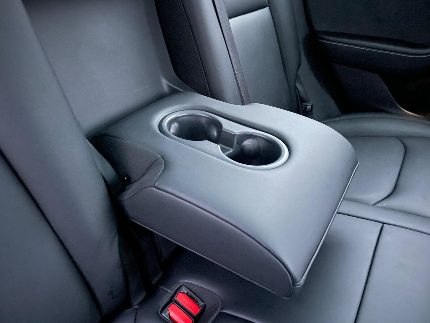 Used Tesla Model Y 2024 for sale - 76839302: Photo 39