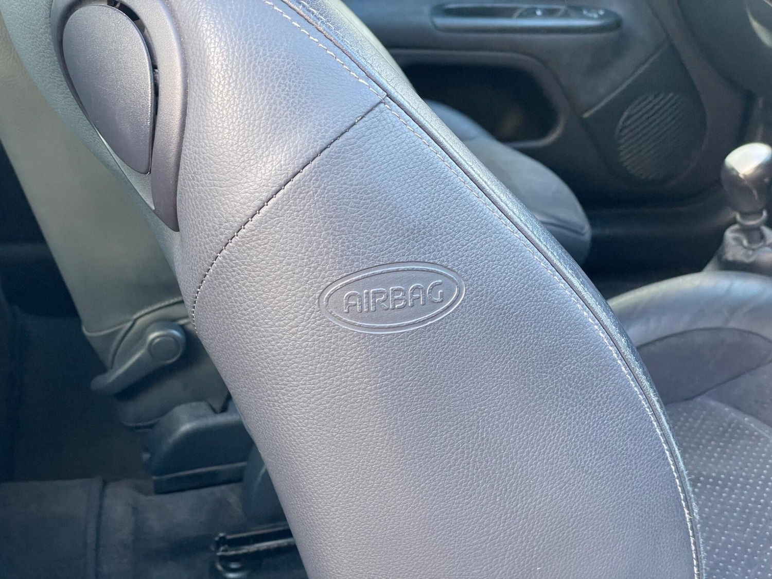 Used Renault Clio 2005 for sale - 77455826: Photo 40