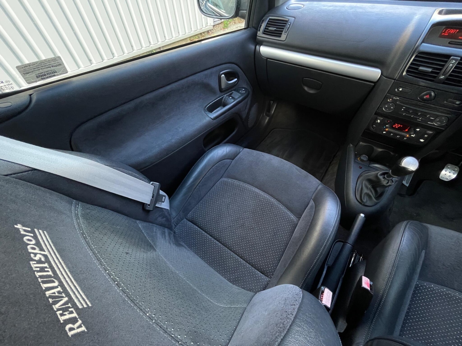 Used Renault Clio 2005 for sale - 77455826: Photo 41