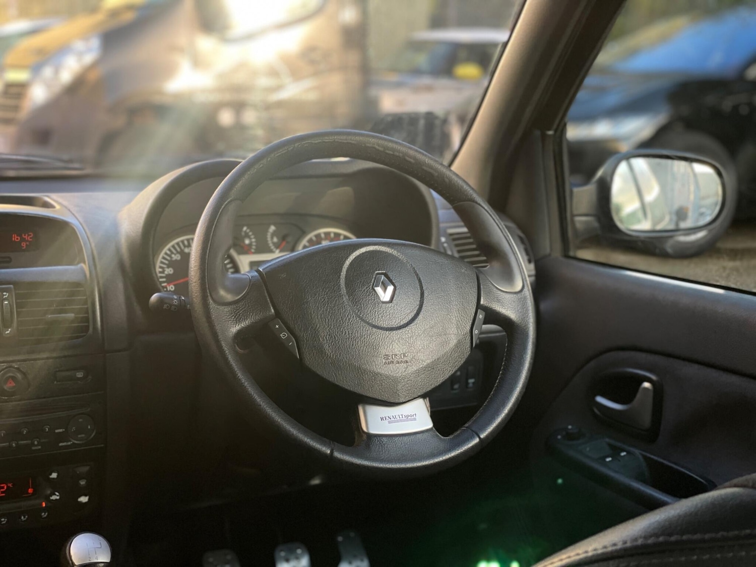 Used Renault Clio 2005 for sale - 77455826: Photo 74