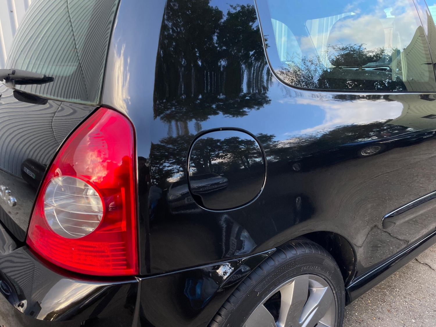 Used Renault Clio 2005 for sale - 77455826: Photo 85