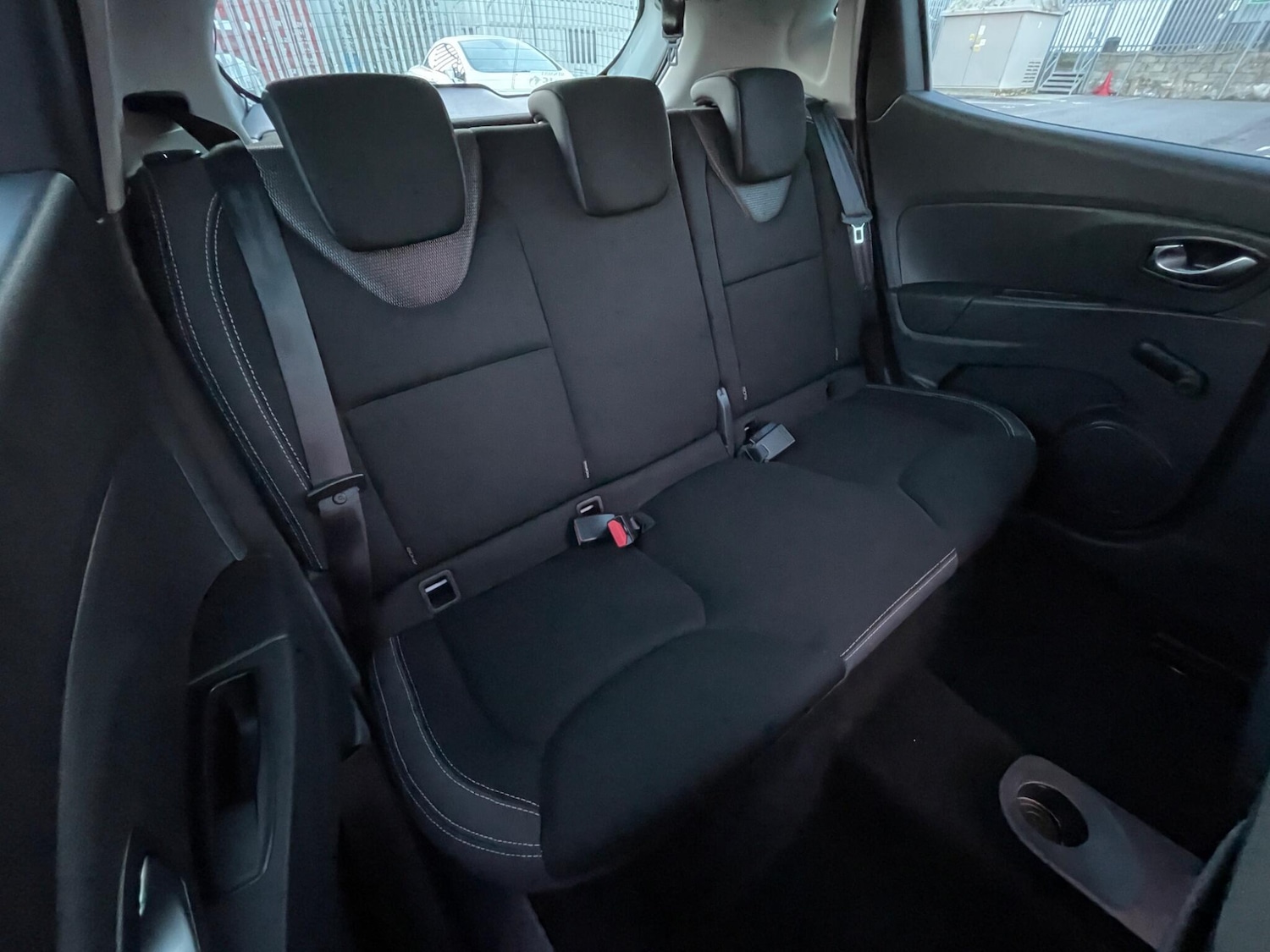 Used Renault Clio 2018 for sale - 77683696: Photo 12