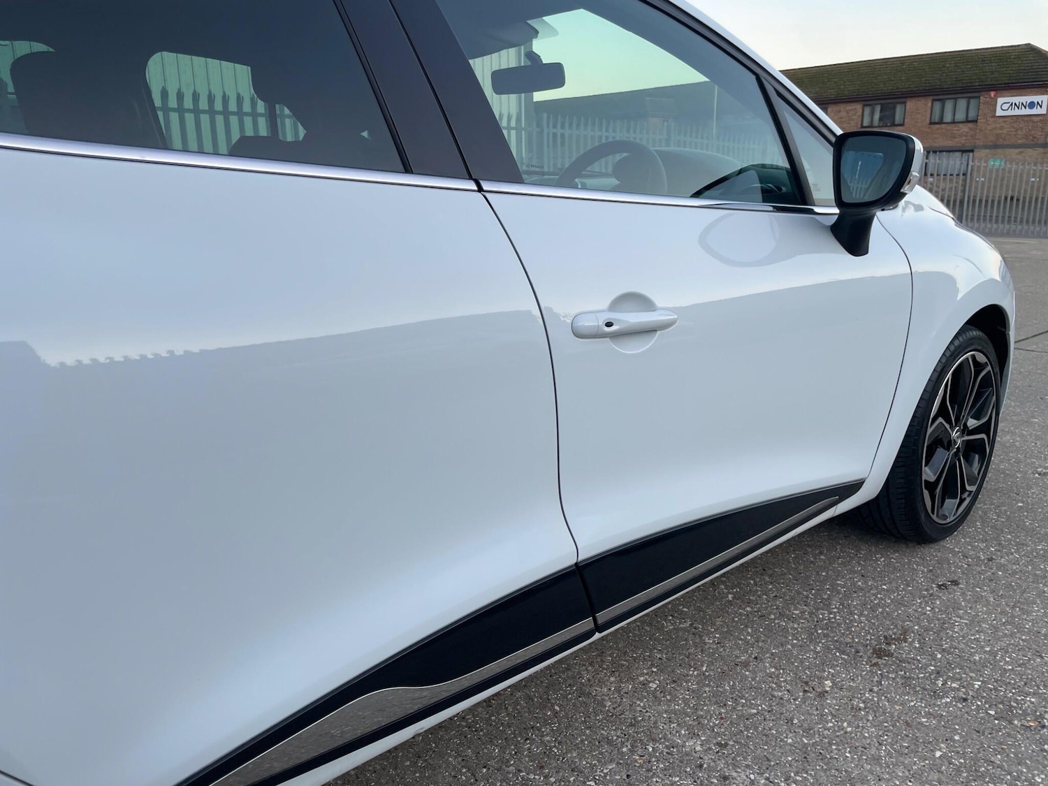 Used Renault Clio 2018 for sale - 77683696: Photo 49