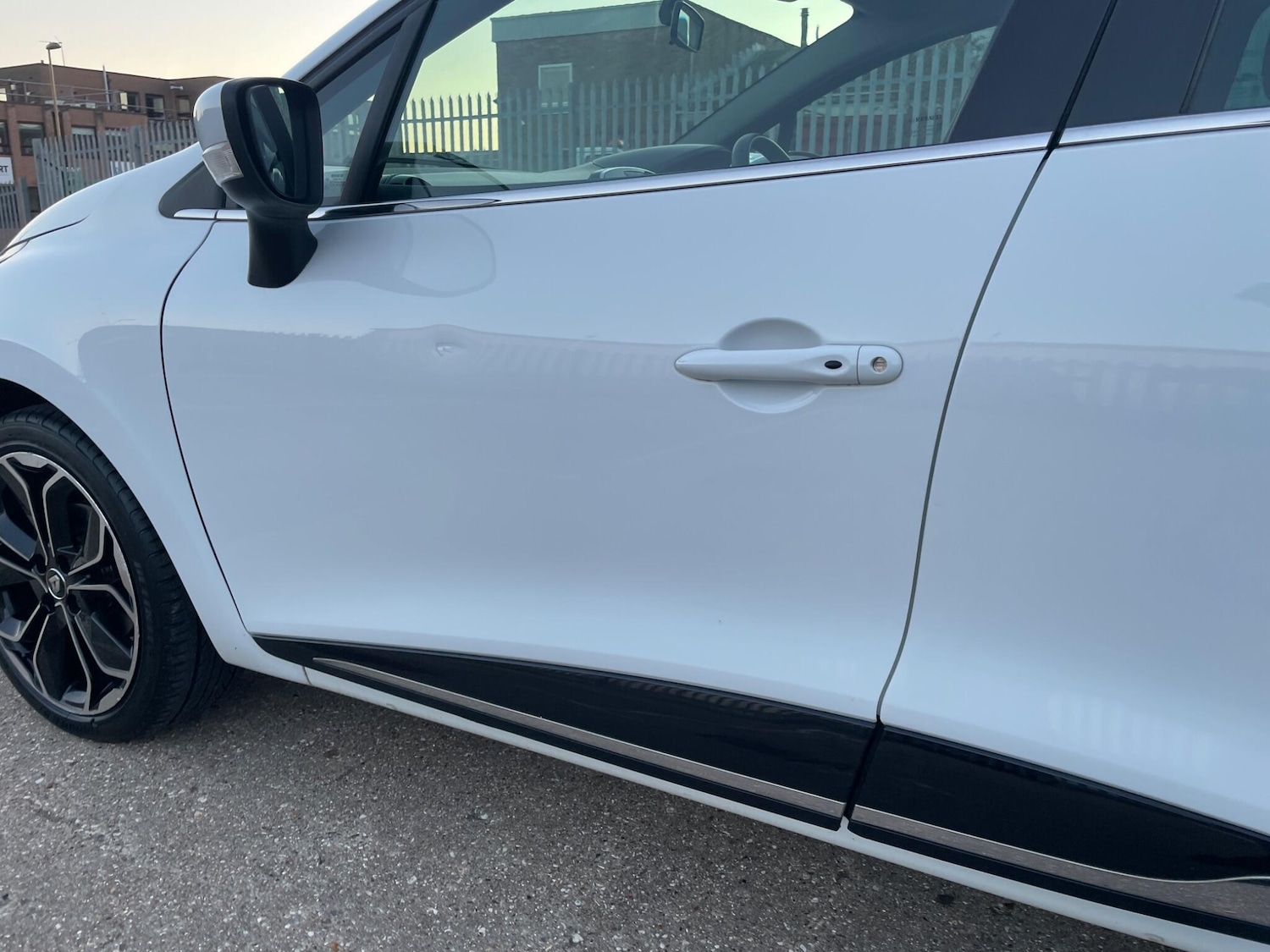 Used Renault Clio 2018 for sale - 77683696: Photo 58