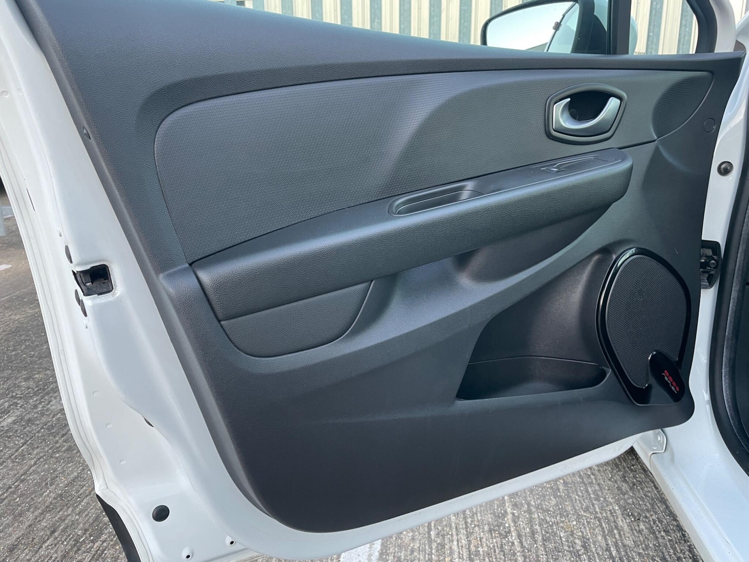 Used Renault Clio 2018 for sale - 77683696: Photo 81