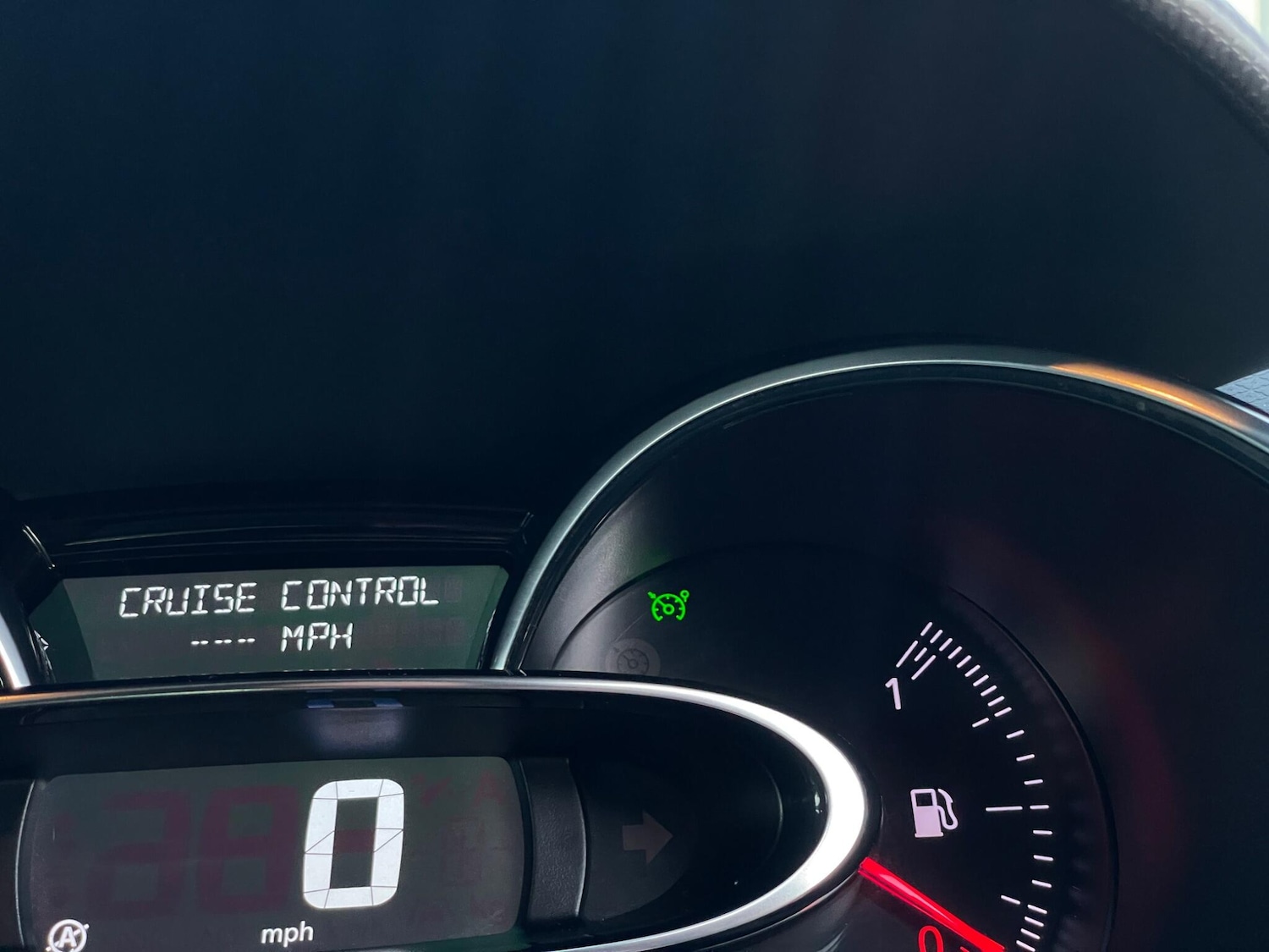 Used Renault Clio 2018 for sale - 77683696: Photo 85