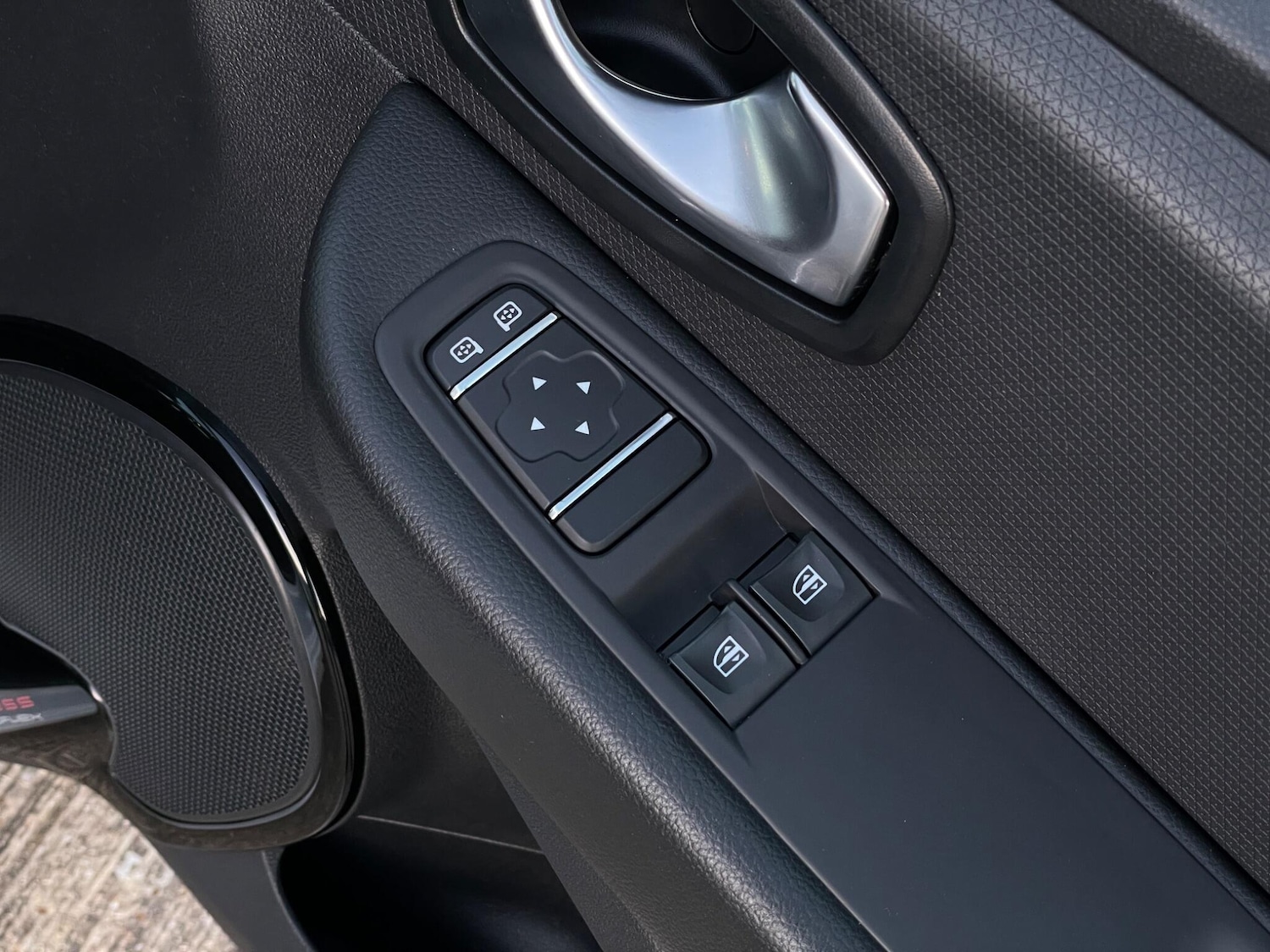 Used Renault Clio 2018 for sale - 77683696: Photo 93