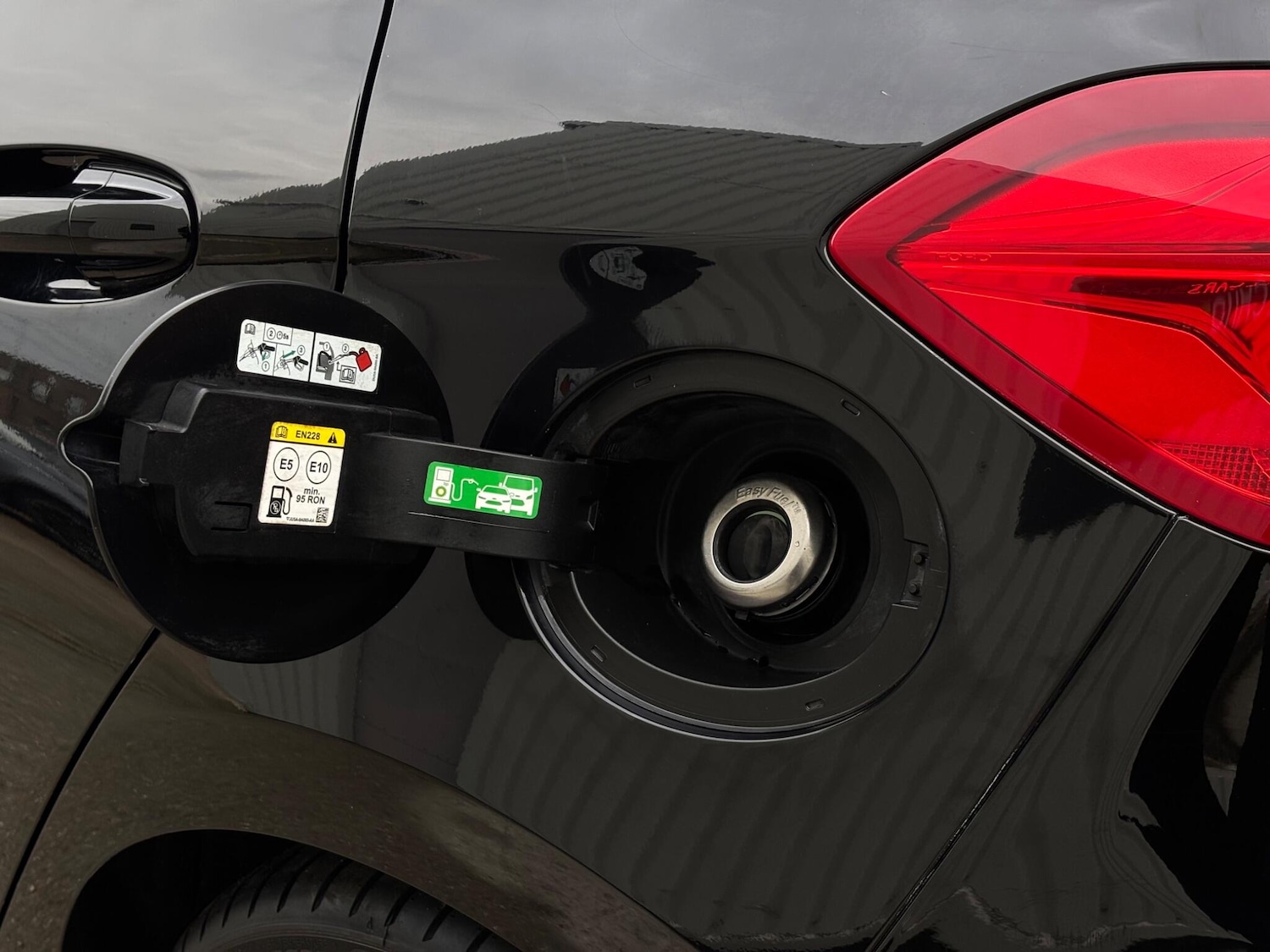 Used Ford Fiesta 2019 for sale - 76658635: Photo 85