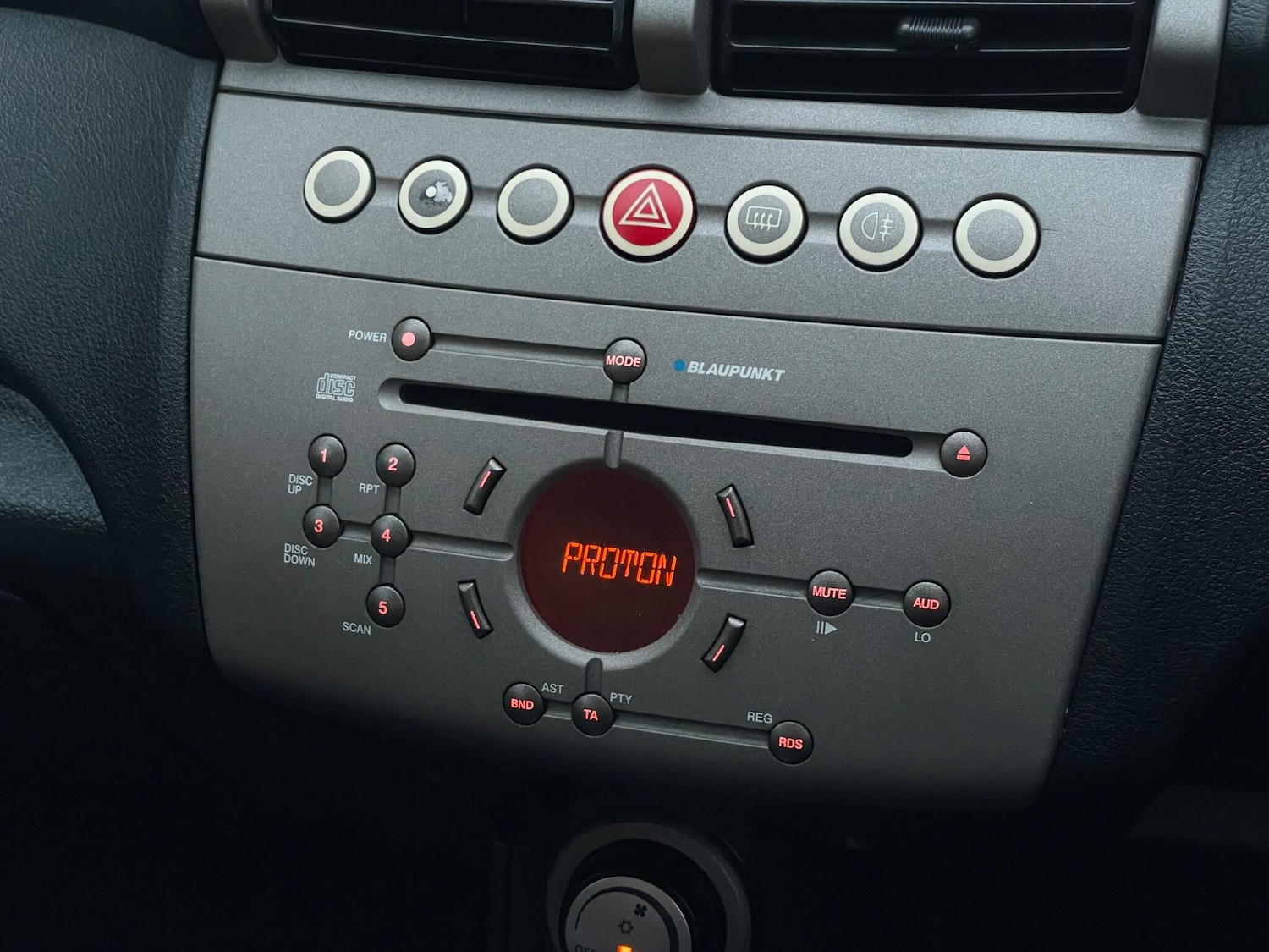 Used Proton GEN-2 2010 for sale - 76645004: Photo 96