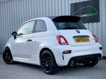 Used Abarth 695 2023 for sale - 78334282: Photo
