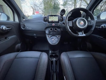 Used Abarth 695 2023 for sale - 78334282: Photo