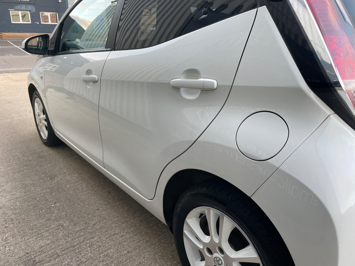 Used Toyota AYGO 2016 for sale - 76647645: Photo 10