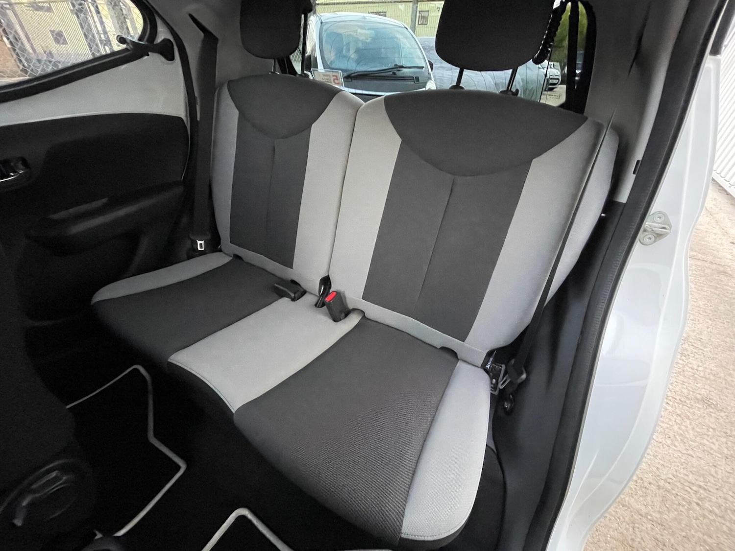 Used Toyota AYGO 2016 for sale - 76647645: Photo 18