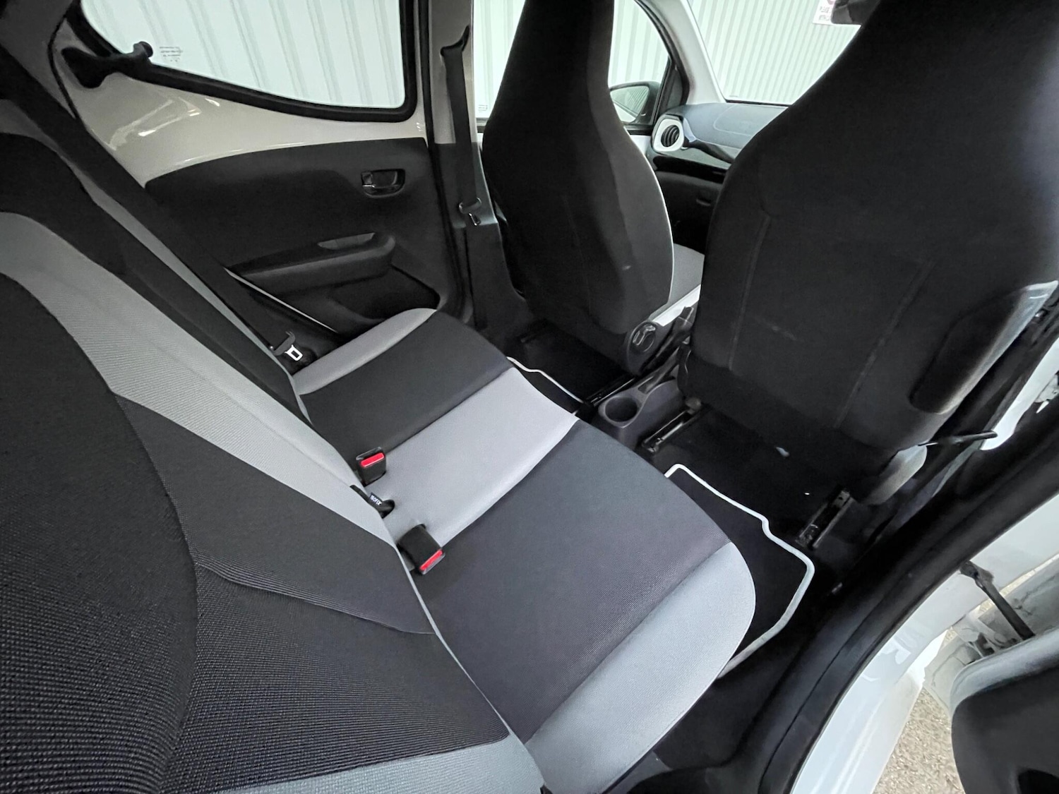 Used Toyota AYGO 2016 for sale - 76647645: Photo 20