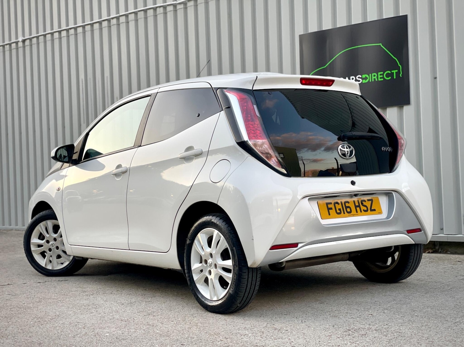 Used Toyota AYGO 2016 for sale - 76647645: Photo 3