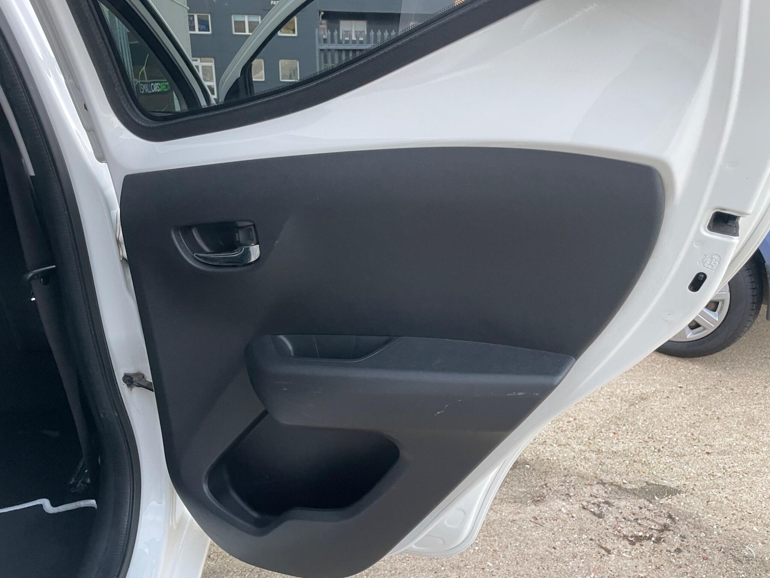 Used Toyota AYGO 2016 for sale - 76647645: Photo 31