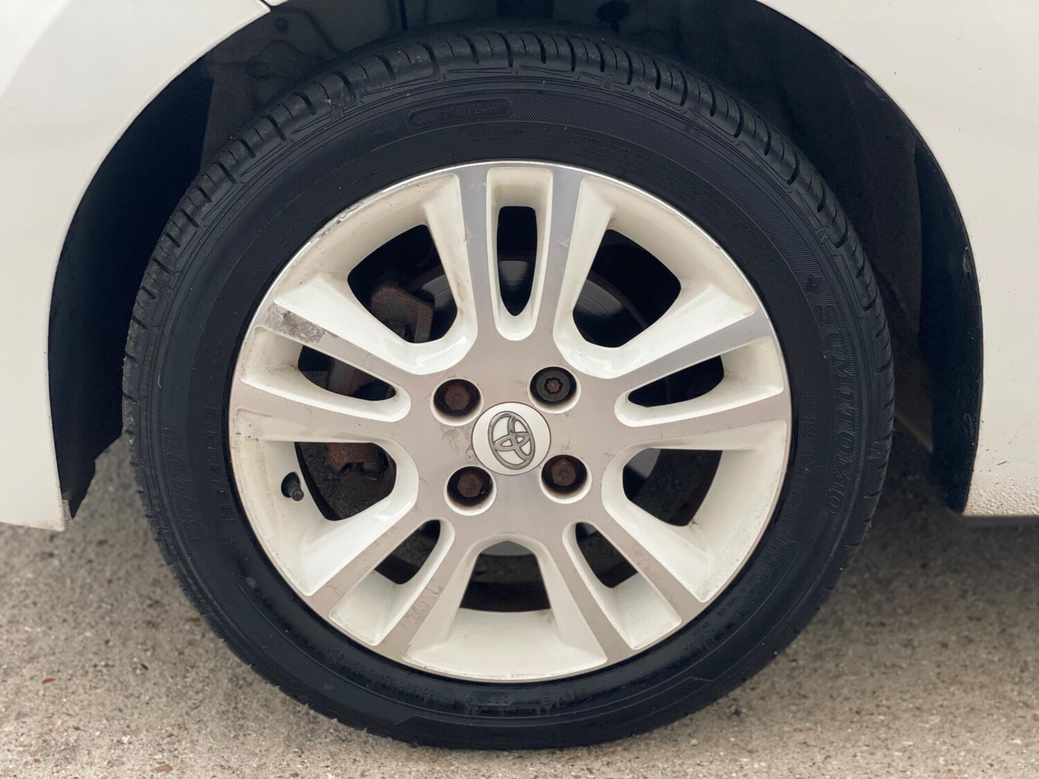 Used Toyota AYGO 2016 for sale - 76647645: Photo 33