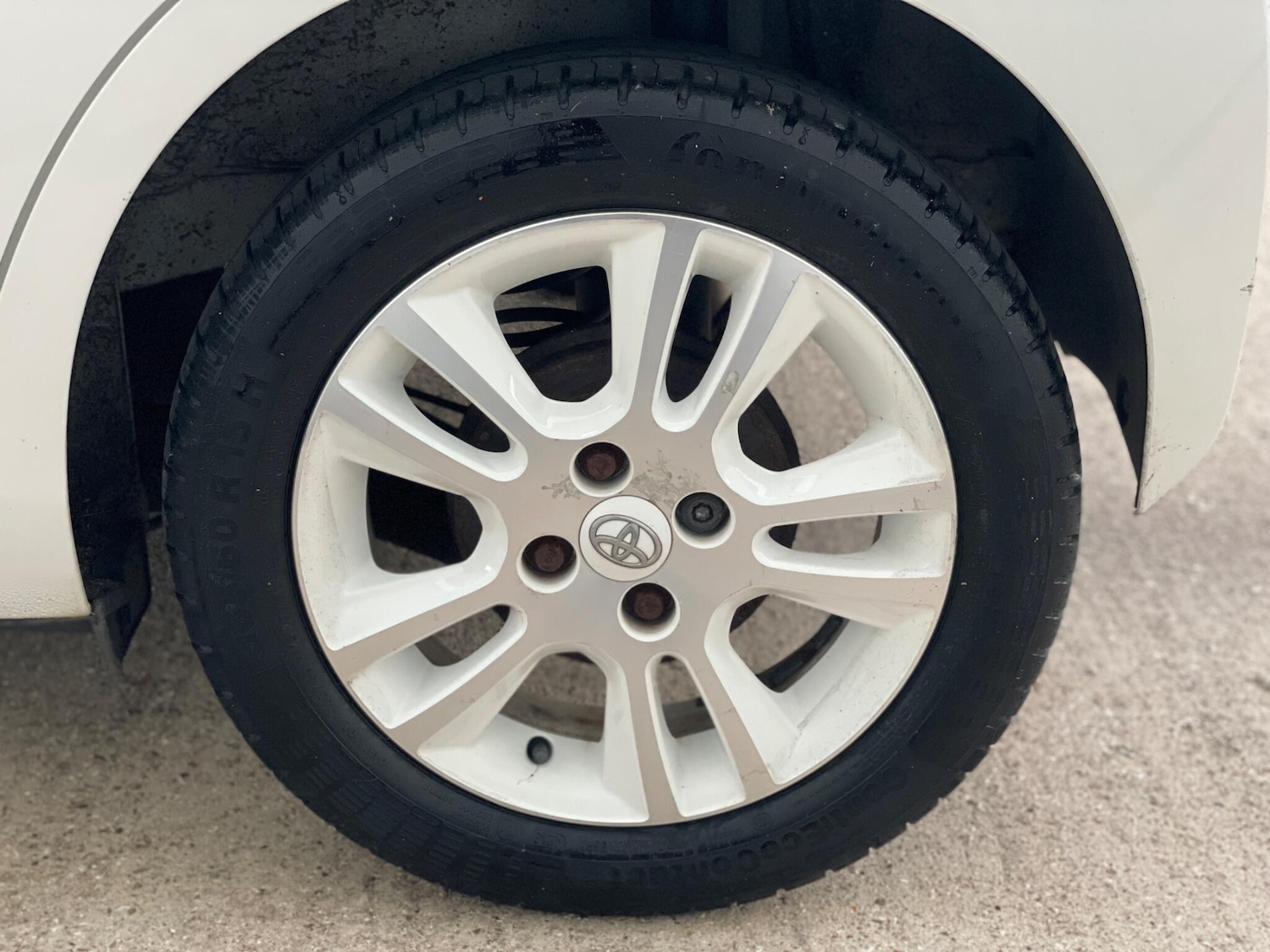 Used Toyota AYGO 2016 for sale - 76647645: Photo 34