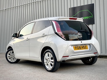 Used Toyota AYGO 2016 for sale - 76647645: Photo