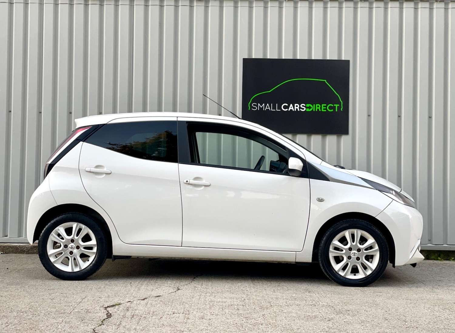 Used Toyota AYGO 2016 for sale - 76647645: Photo 5