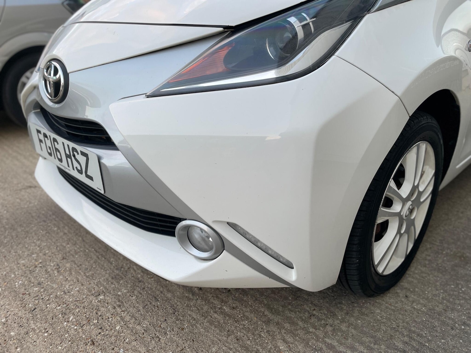 Used Toyota AYGO 2016 for sale - 76647645: Photo 60