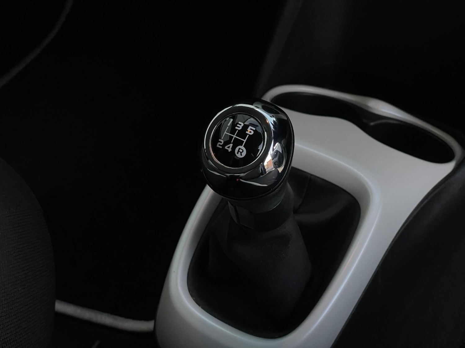 Used Toyota AYGO 2016 for sale - 76647645: Photo 74