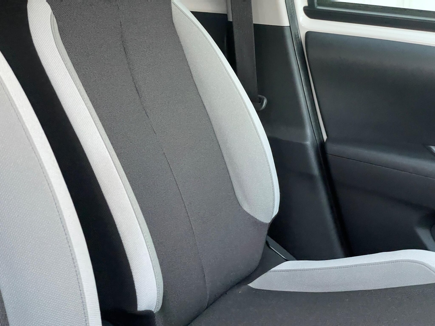 Used Toyota AYGO 2016 for sale - 76647645: Photo 75