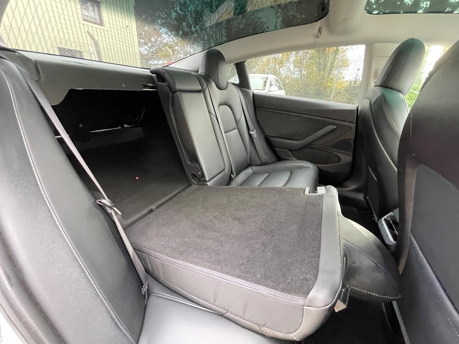 Used Tesla Model 3 2019 for sale - 76647637: Photo 100