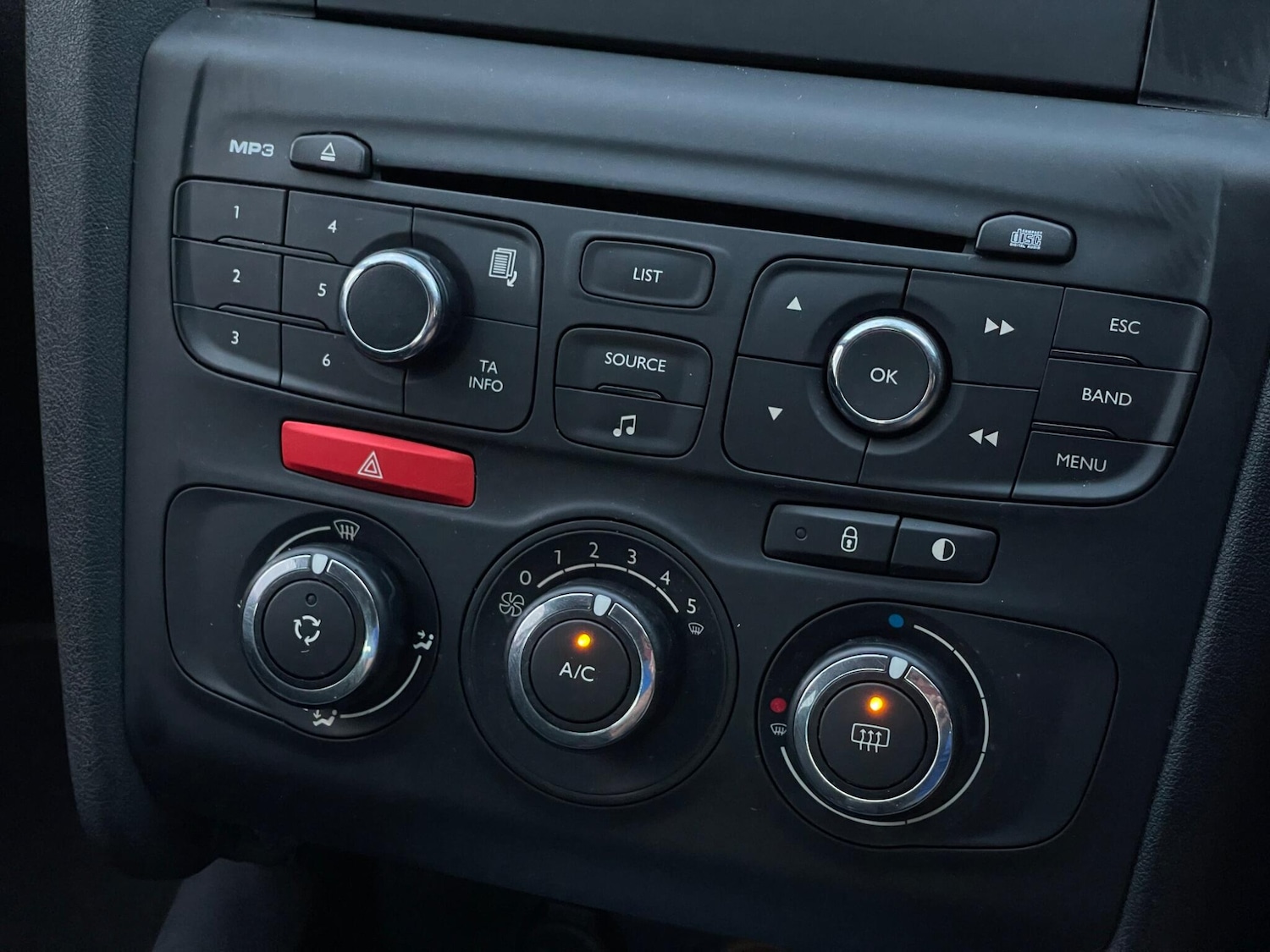 Used Citroen C4 2011 for sale - 76657071: Photo 17