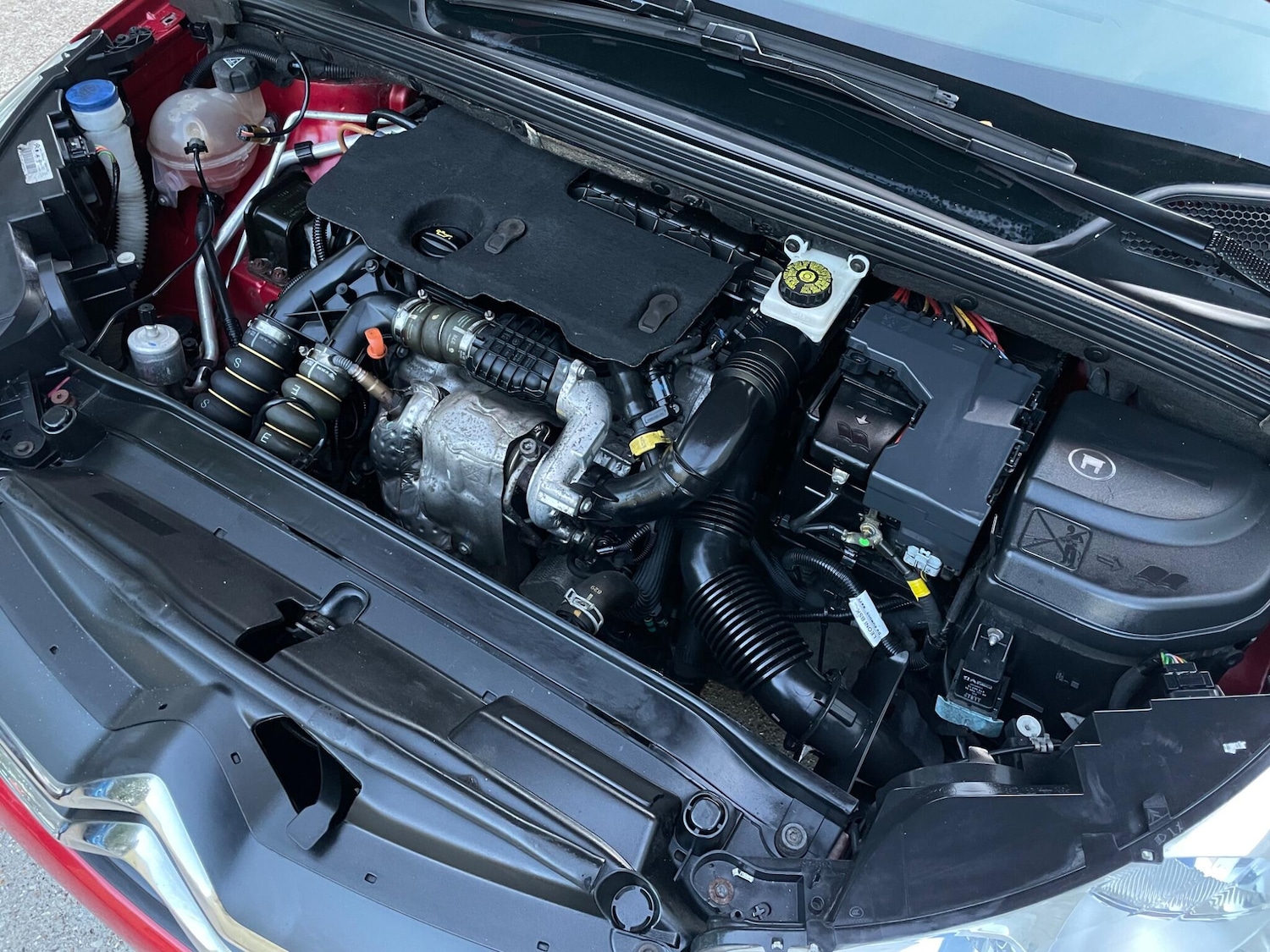 Used Citroen C4 2011 for sale - 76657071: Photo 25