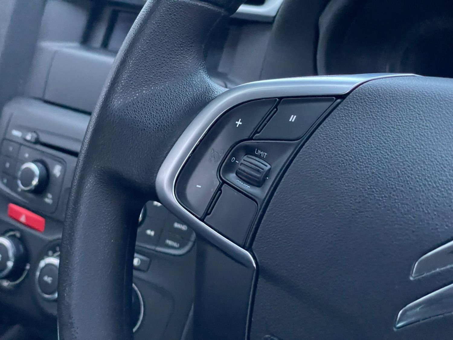 Used Citroen C4 2011 for sale - 76657071: Photo 80