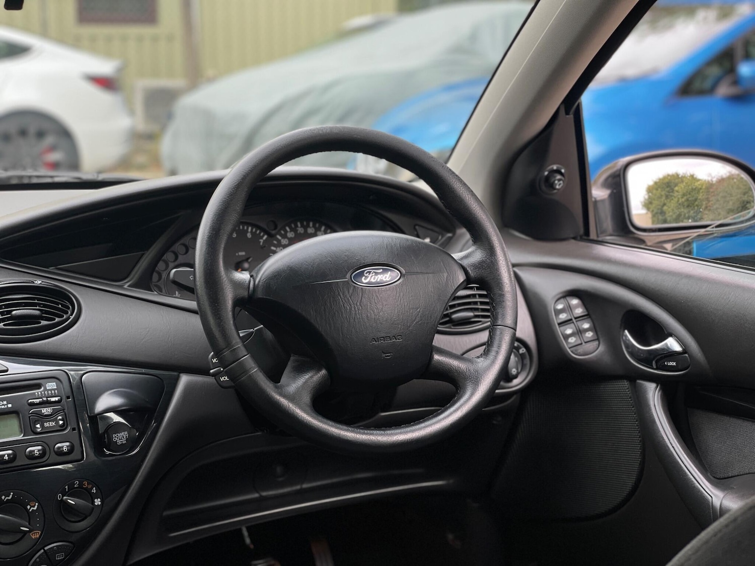 Used Ford Focus 2004 for sale - 76657331: Photo 12